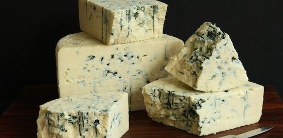 blue-cheese-veins-750x368.jpg