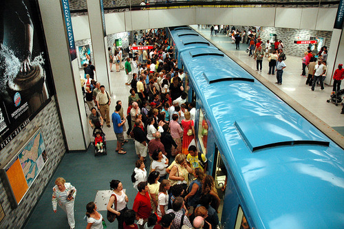 montreal-metro.jpg